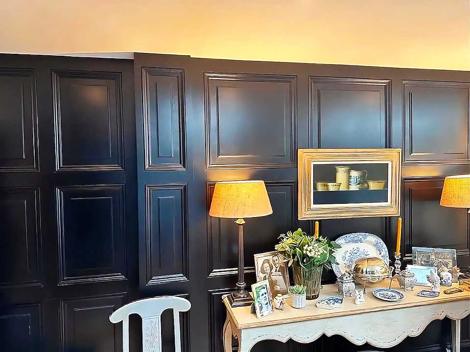 Black made-to-measure wall panelling fitted by M.S. Flooring in Dublin